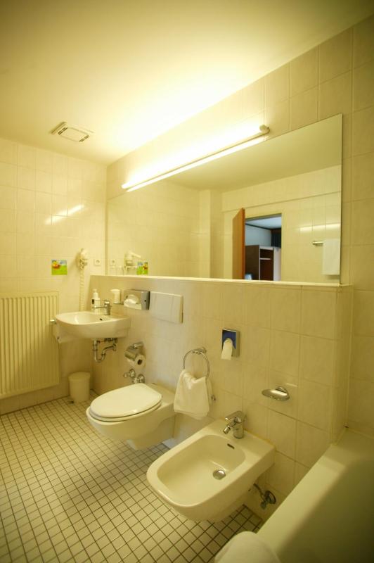 Hotel Senator München - image 15