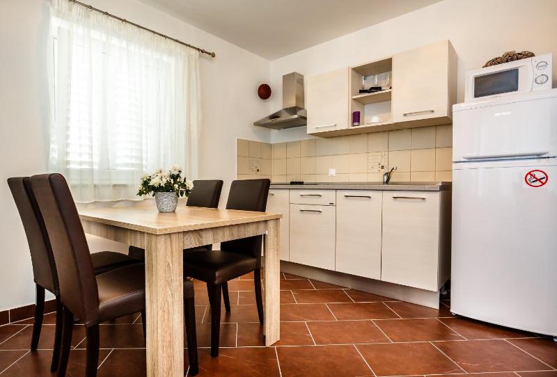 Superior Two-Bedroom Apartment with Sea View and Balcony image 3
