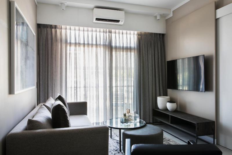 The Capital Trilogy Menlyn Maine Apartments - image 3