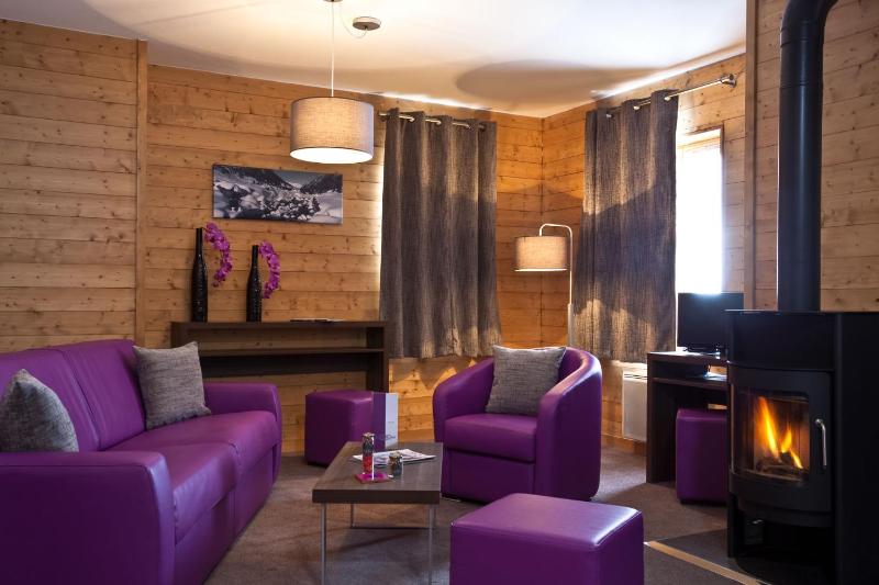 One-Bedroom Village Apartment (4 Persons) image 1