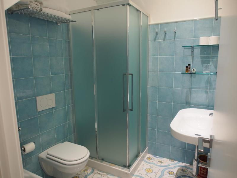 One-Bedroom Suite with City View - Separate Building image 2