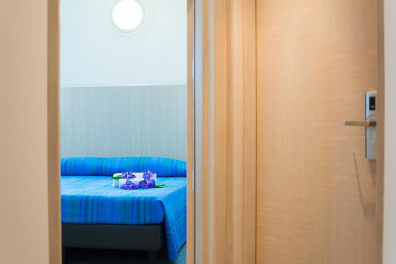 Comfort Quadruple Room image 4