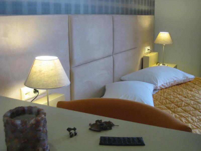 Superior Double or Twin Room with Pool View image 2