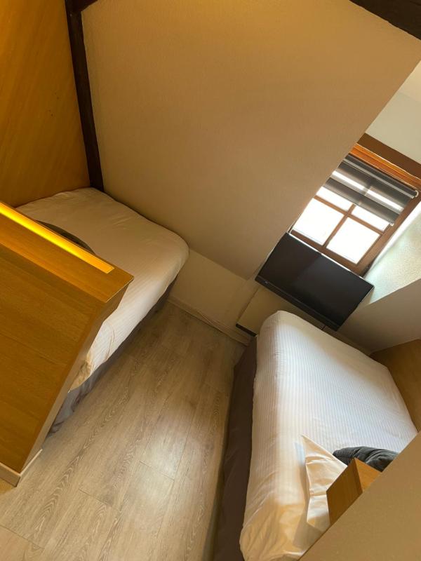 Quadruple Room image 1