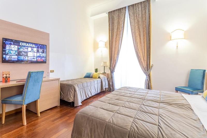 Classic Triple Room image 1