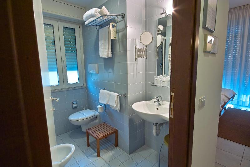 Superior Double Room with Sea View and Terrace  image 3