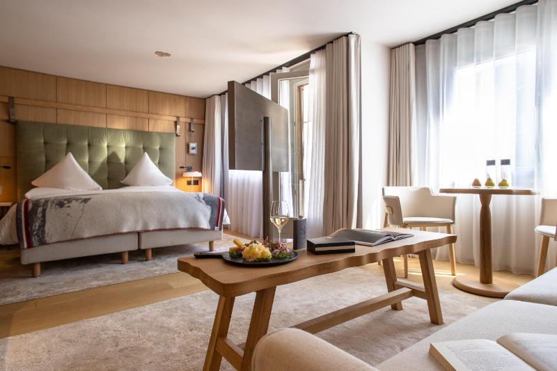 Junior Suite image 1