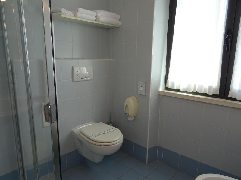 Triple Room image 3