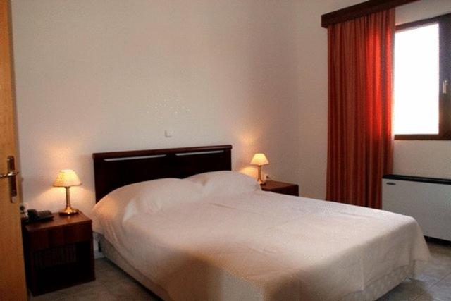 Bell Air Hotel - image 3