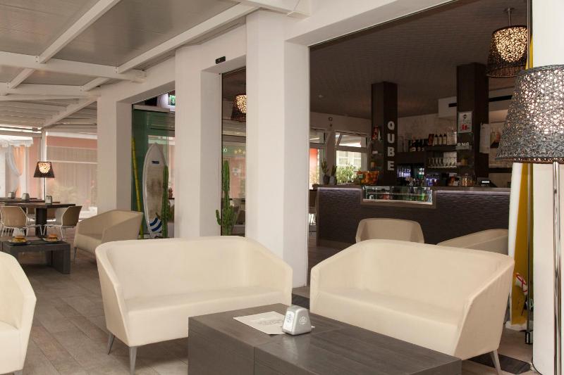 Hotel Helvetia - image 20