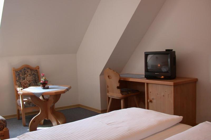 Double Room image 4