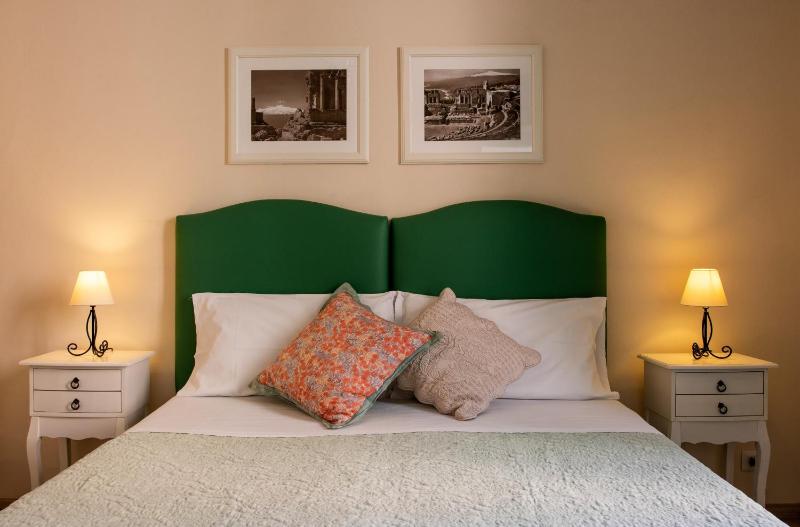 Double or Twin Room with Balcony image 4