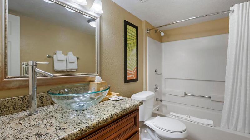 Two-Bedroom Suite image 2
