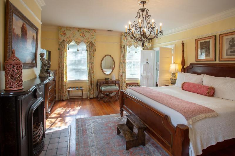 The Gastonian Historic Inns of Savannah Collection - image 12