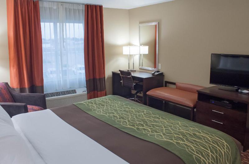 King Room - Non-Smoking image 3