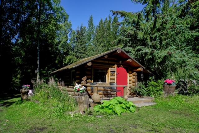 Chalet image 2