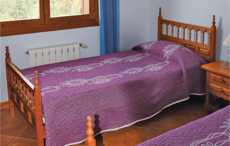 Three-Bedroom Holiday Home  image 4