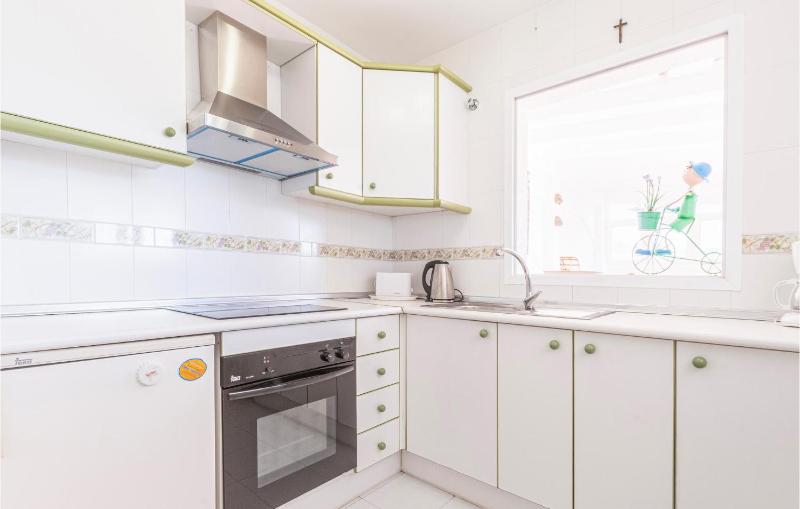 Beach Front Apartment In Torrox Costa With Wifi - image 30