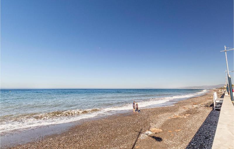 Beach Front Apartment In Torrox Costa With Wifi - image 20