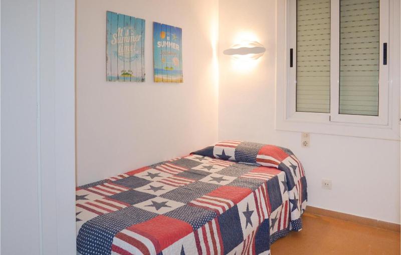 3 Bedroom Pet Friendly Apartment In Lloret De Mar - image 21