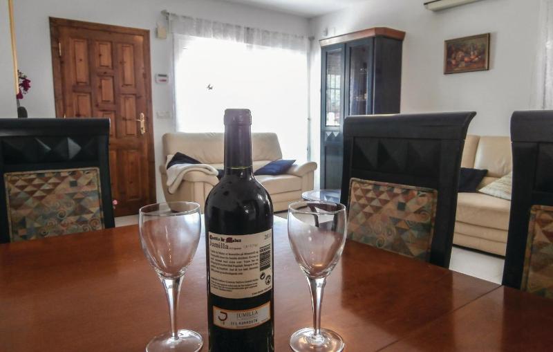 3 Bedroom Lovely Home In Orihuela Costa - image 4
