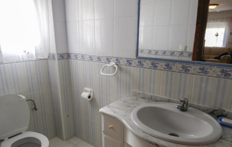 3 Bedroom Lovely Home In Orihuela Costa - image 16