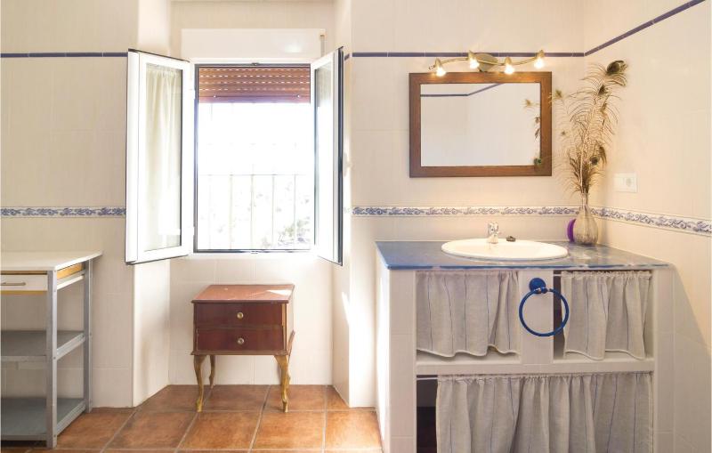 Five-Bedroom Holiday Home image 4