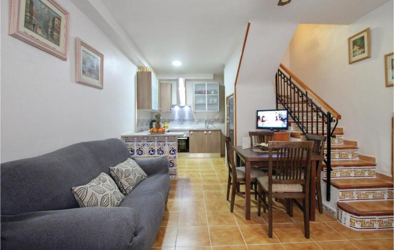 Cozy Home In Santa Pola With House Sea View - image 7
