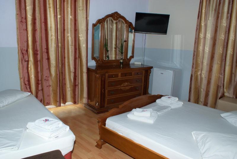 Diethnes Hotel - image 7