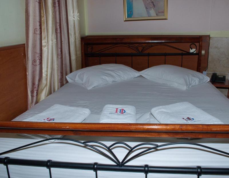 Economy Double or Twin Room image 3