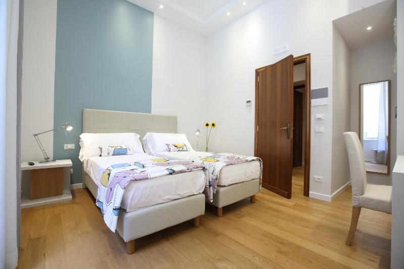 Double or Twin Room image 4