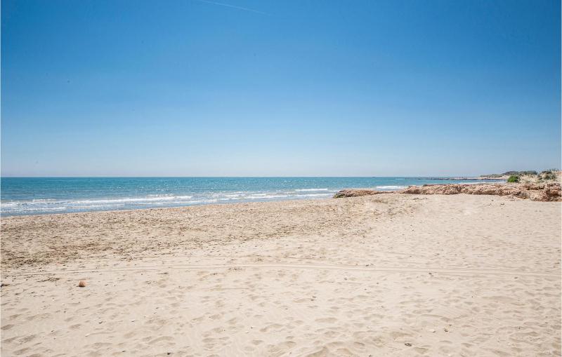 Gorgeous Apartment In Alcossebre - image 11