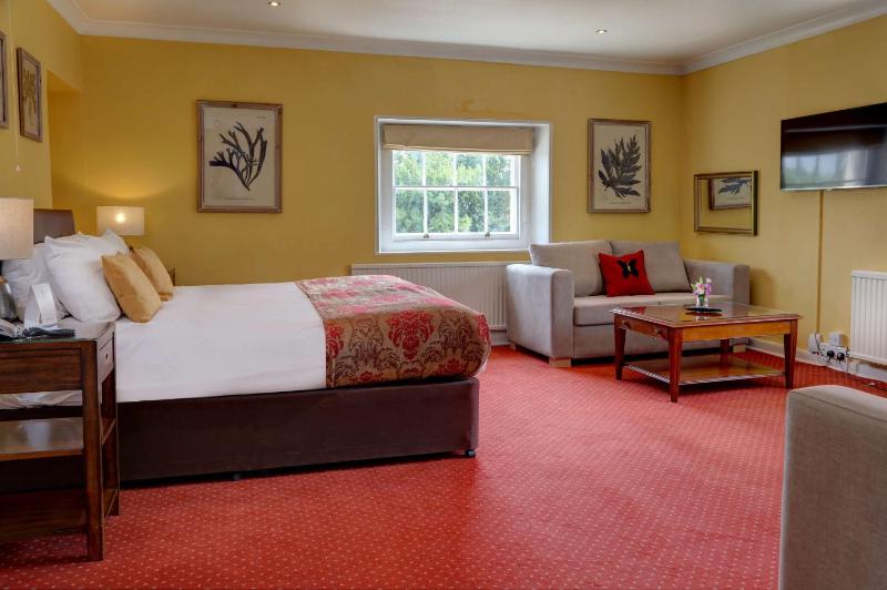 Superior Double Room - Non-Smoking image 2