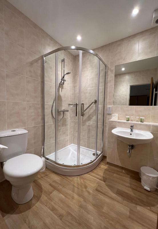 Standard Twin Room image 1