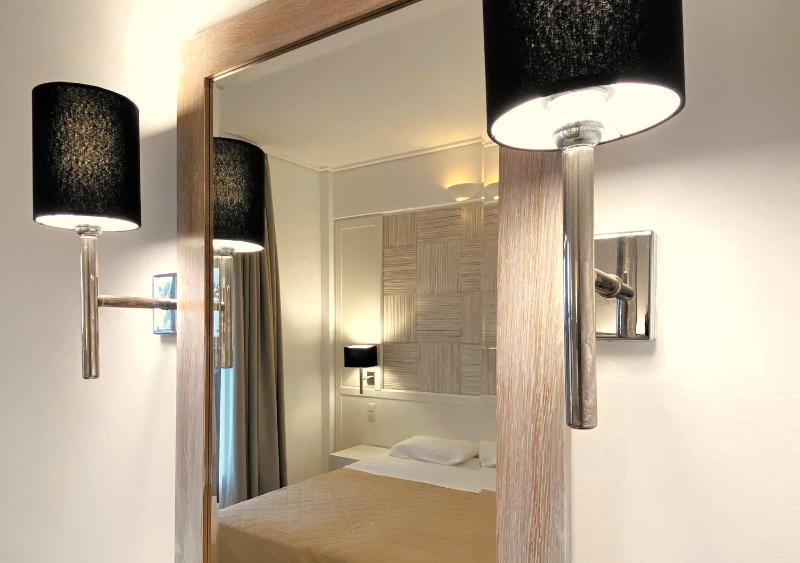 Standard Room image 4