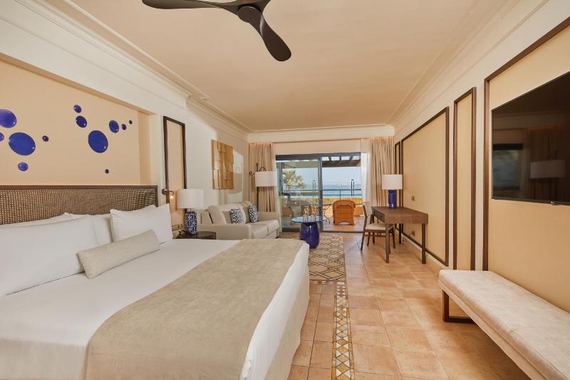  Junior Suite Grand Deluxe Frontal Ocean View image 1