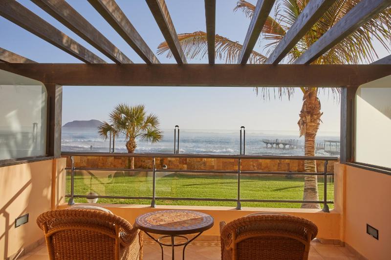  Junior Suite Grand Deluxe Frontal Ocean View image 3