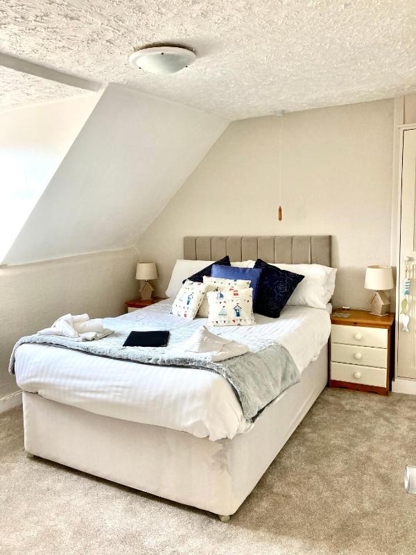 Classic Double Room, Top Floor image 1