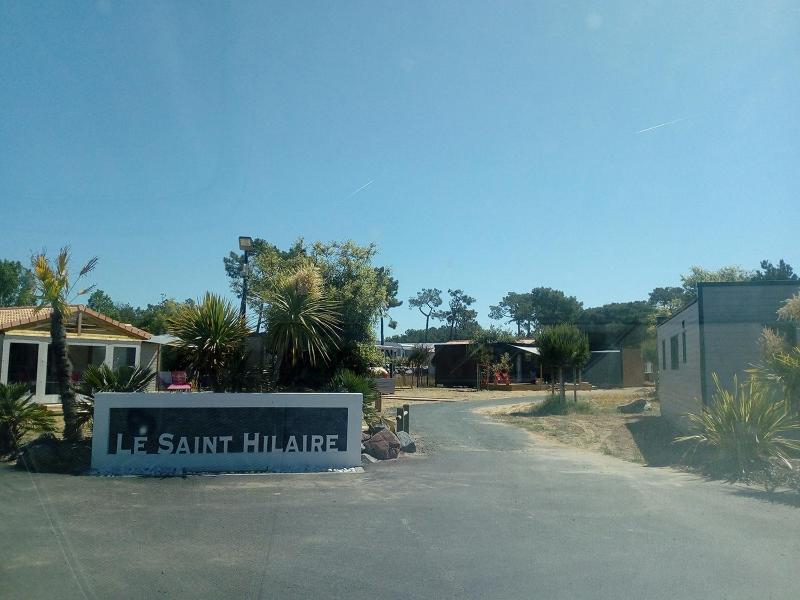 Joli chalet pour 6 résidence avec piscine - image 8