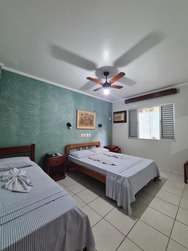 Standard Triple Room image 2