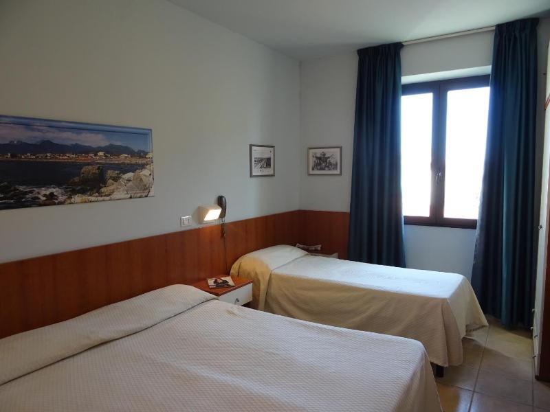 Triple Room image 1