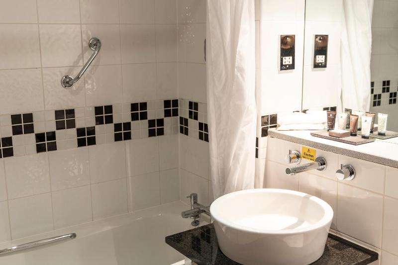 Classic Double or Twin Room image 2