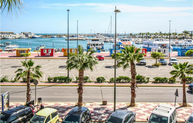 Lovely Apartment In Santa Pola With Harbor View - image 23