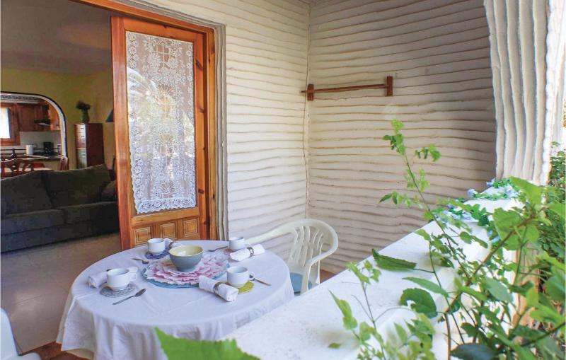 3 Bedroom Gorgeous Home In Gran Alacant - image 18
