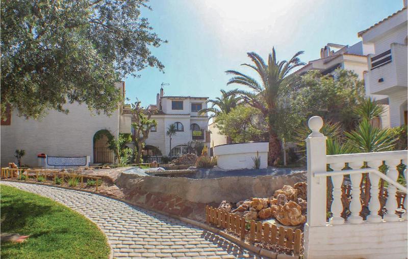 3 Bedroom Gorgeous Home In Gran Alacant - image 20