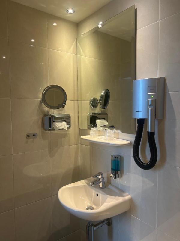 Superior Double Room image 2
