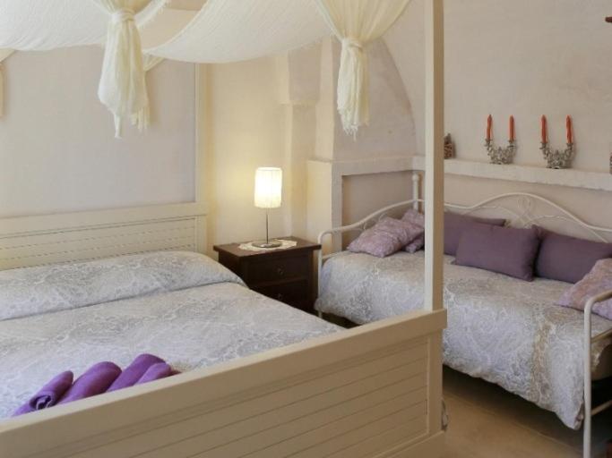 Comfort Triple Room with Shower image 2