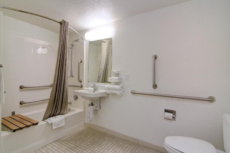 Double Room - Disability Access image 3