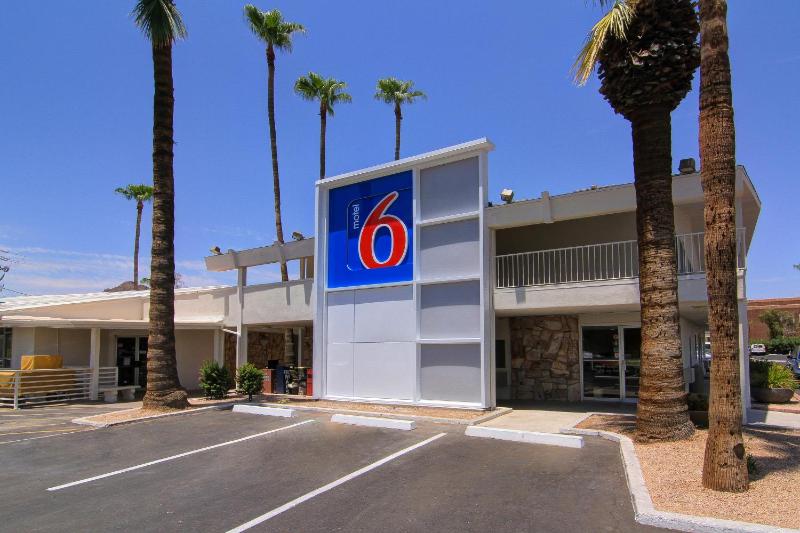 Motel 6 Scottsdale AZ - Old town Scottsdale/Fashion Square - image 8