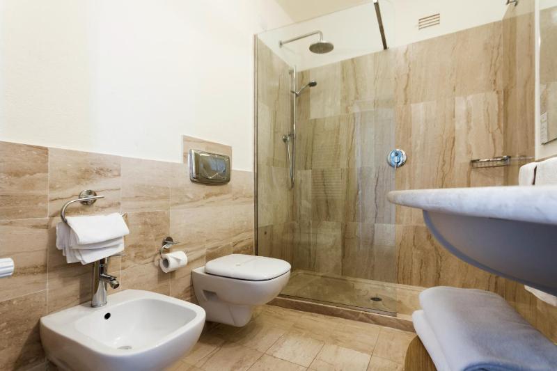 Suite with Sea View image 3